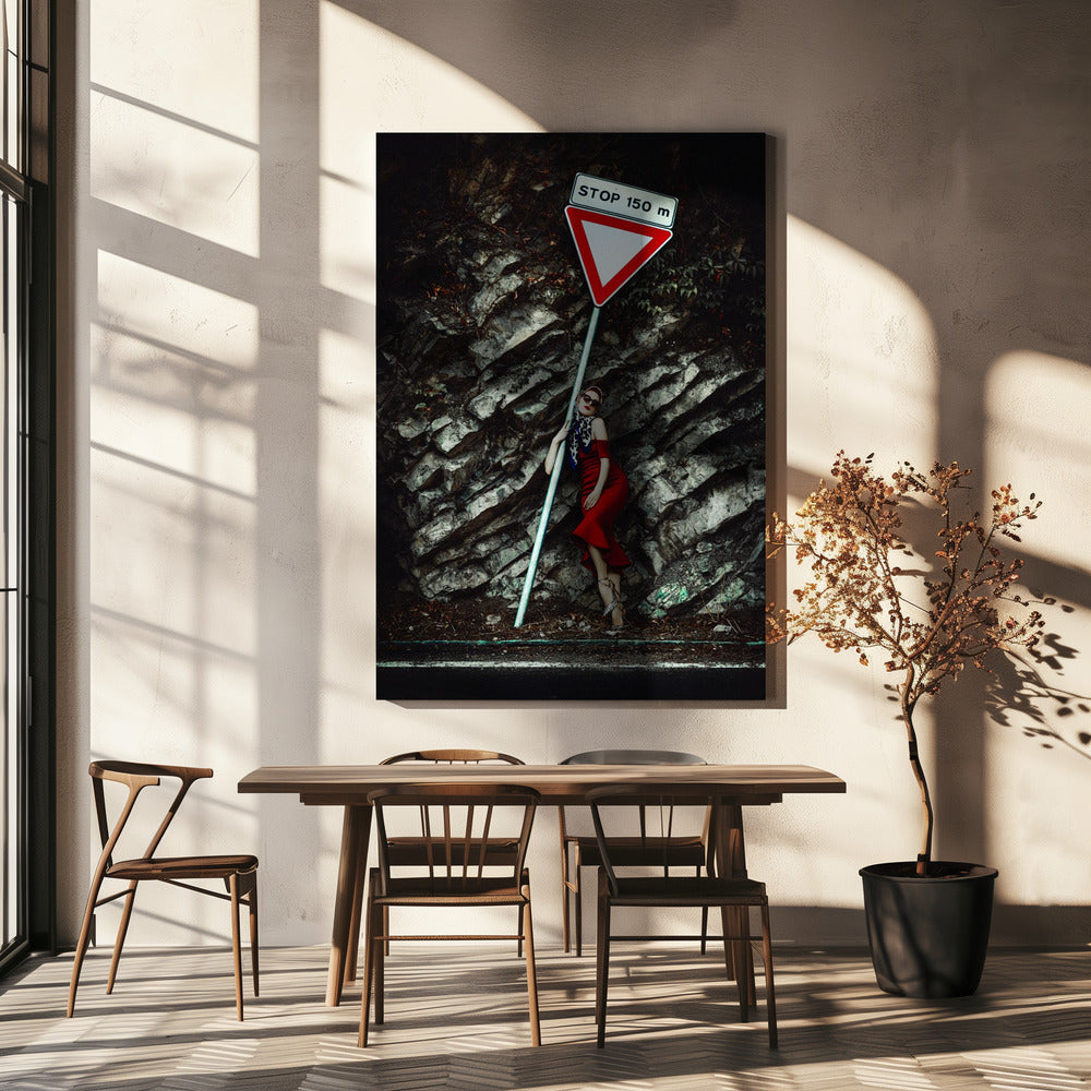 Red Elegance Halt | Canvas